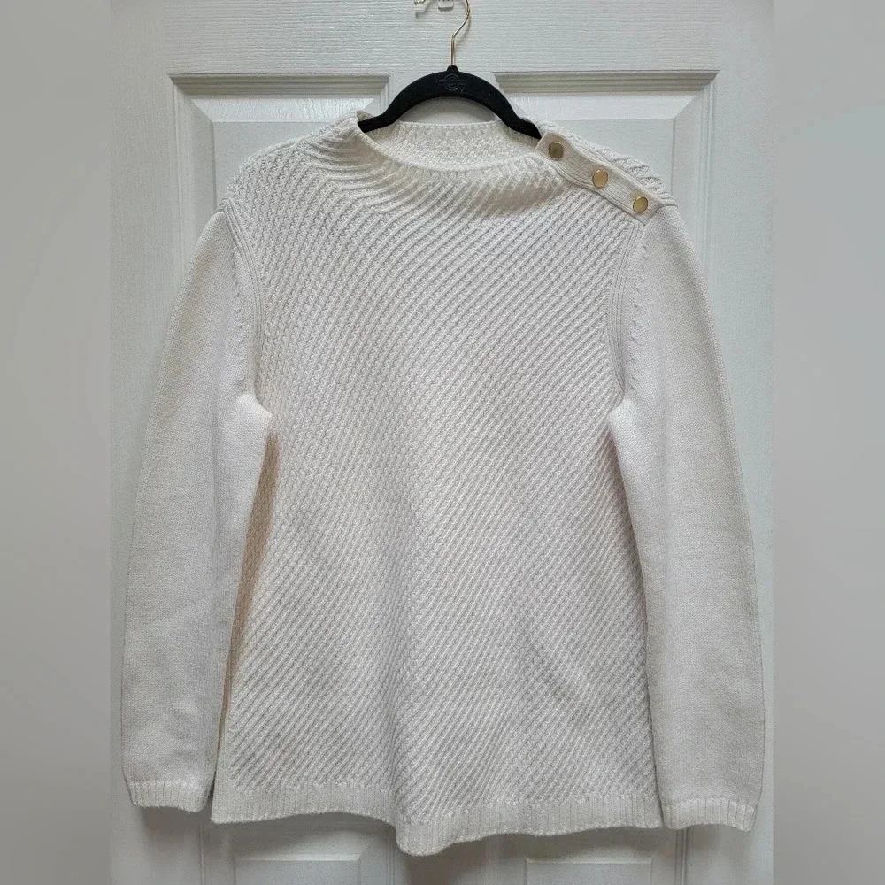 Talbots Ivory White Knit Sweater w/Gold Shoulder Buttons Size Medium
